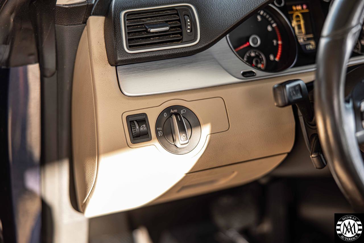 Used 2015 Volkswagen CC R-Line FWD image 18