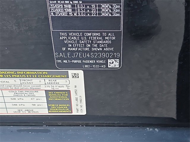 Used 2025 Land Rover Defender 110 S image 33