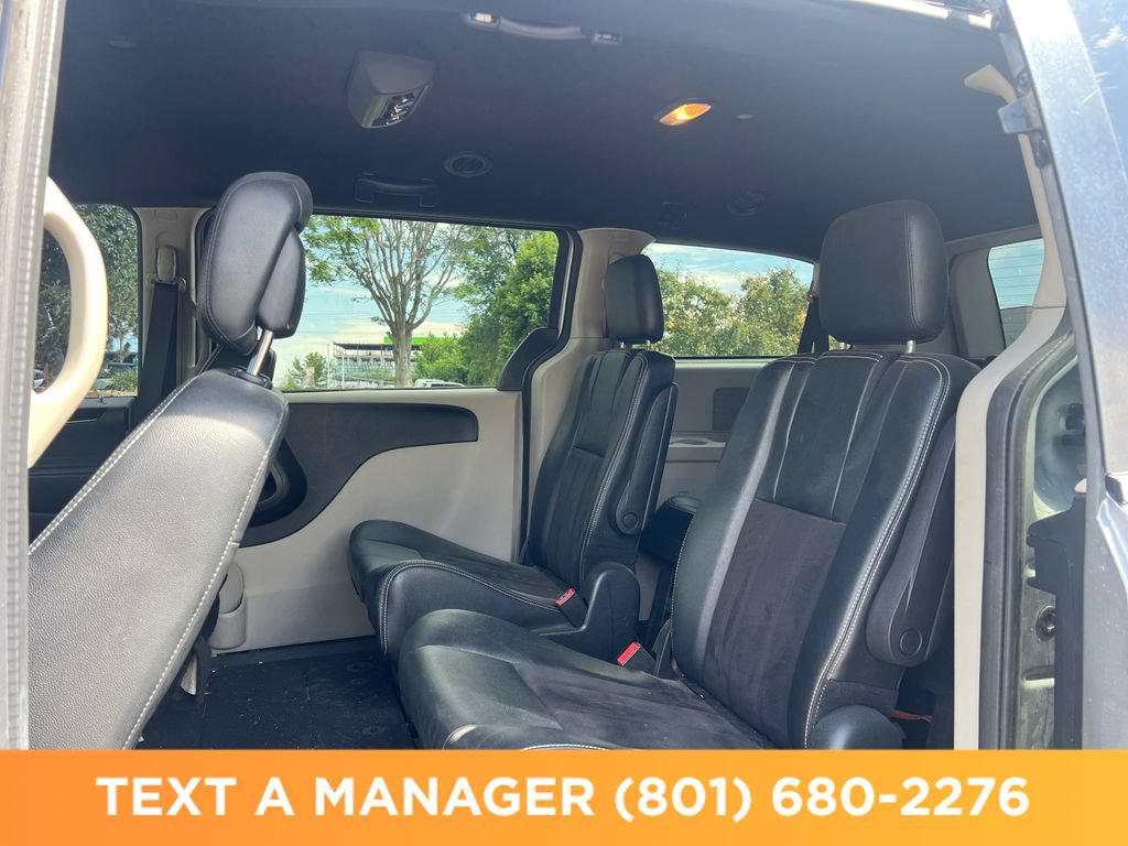 Used 2020 Dodge Grand Caravan SXT FWD image 14