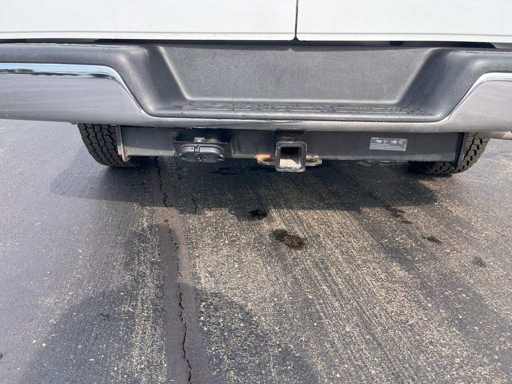 Used 2023 Chevrolet Express 2500 Extended w/ Chrome Appearance Package image 11