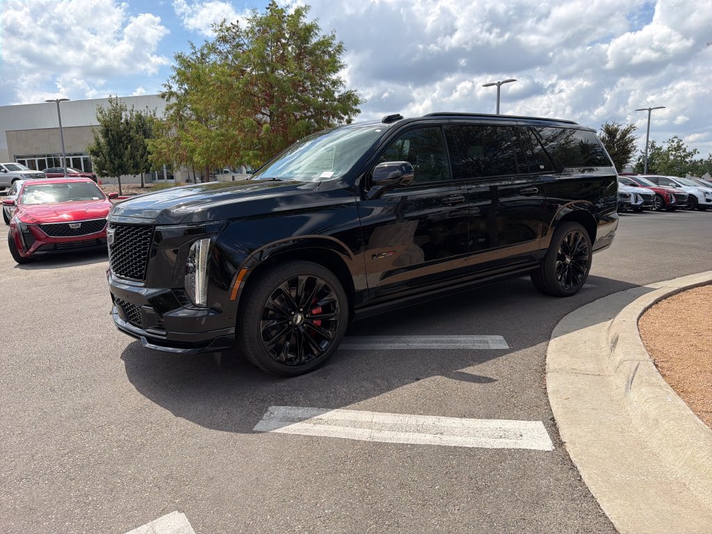 New 2026 Cadillac Escalade ESV V w/ LPO, ONYX Package AWD/4WD image 3