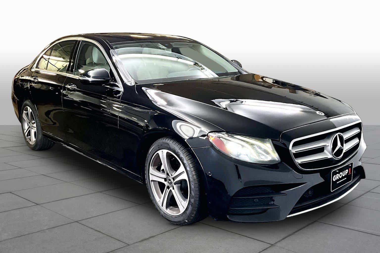 Certified 2018 Mercedes-Benz E 300 4MATIC image 3