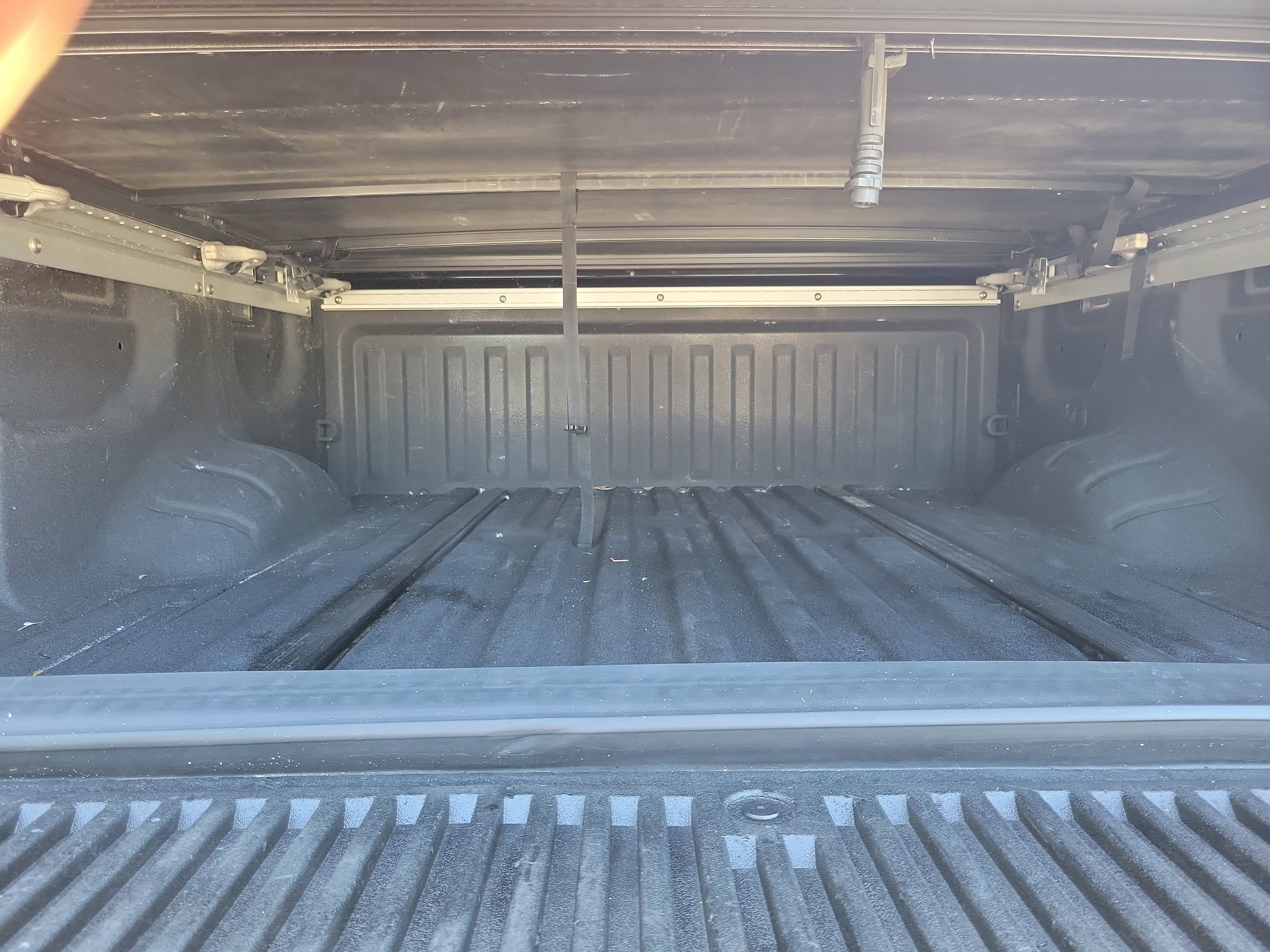 Used 2021 Nissan Titan SL w/ Moonroof Package AWD/4WD image 7