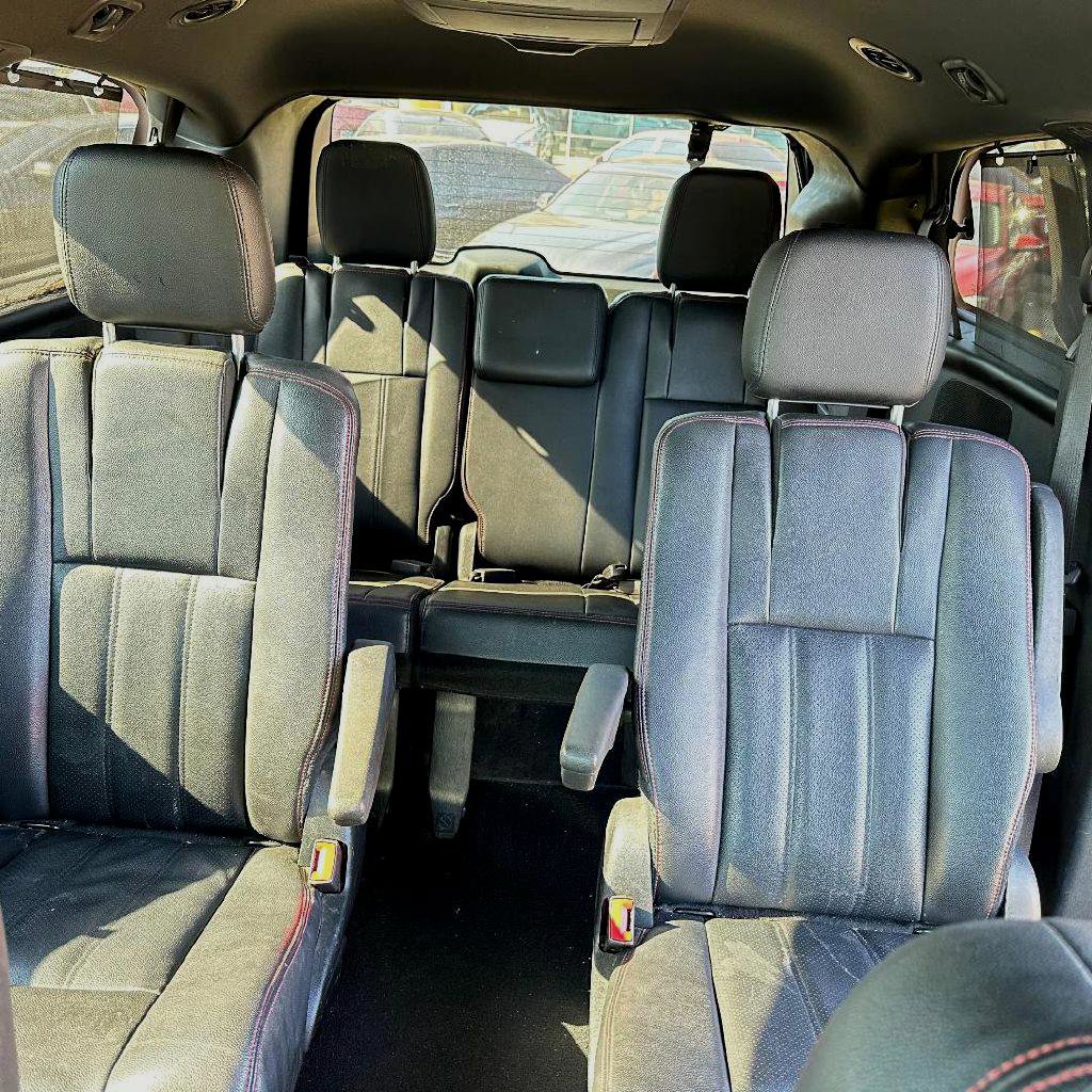 Used 2017 Dodge Grand Caravan GT image 19