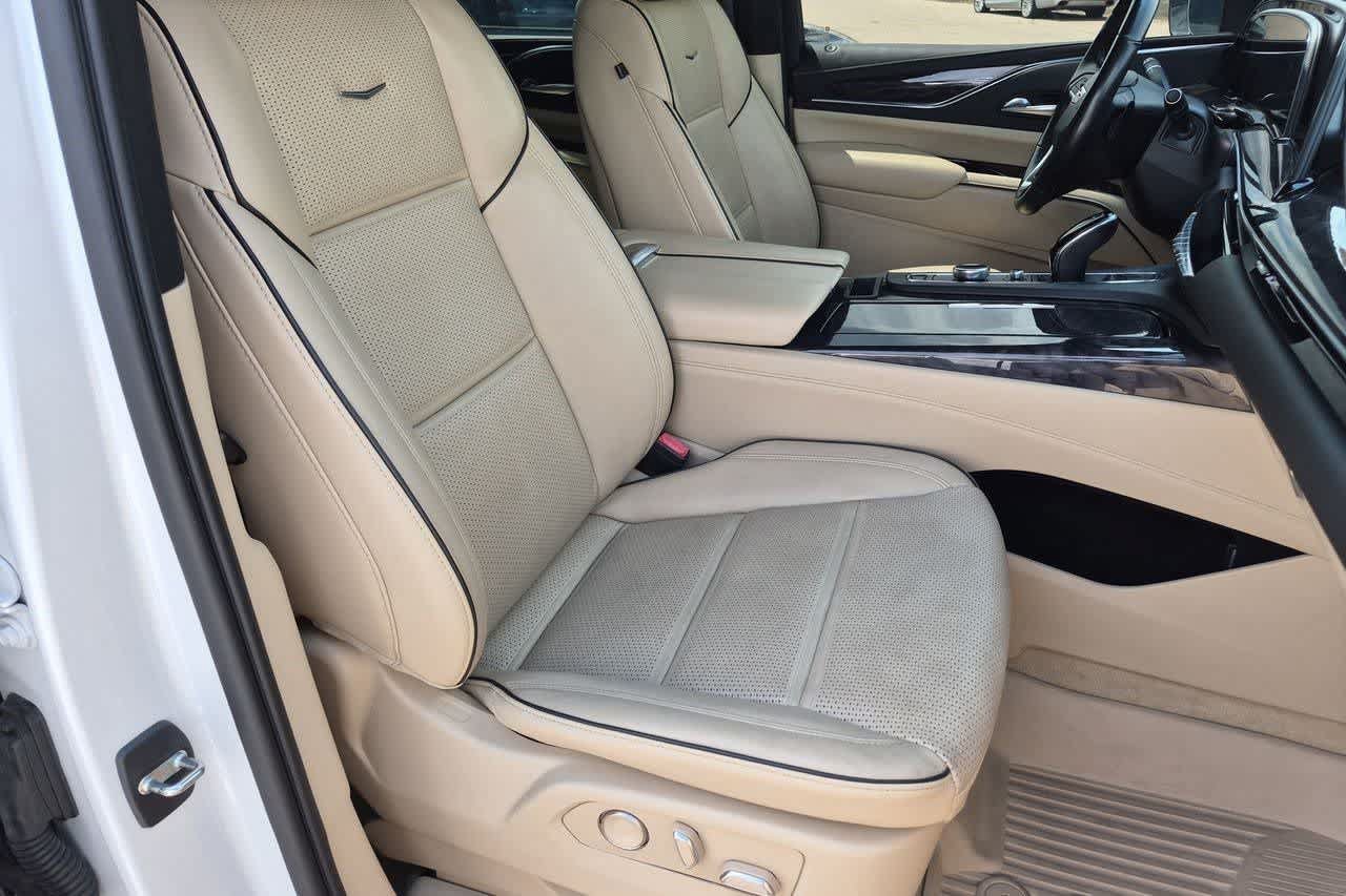 Used 2021 Cadillac Escalade ESV Premium Luxury w/ Driver Assist Tech Package RWD image 23