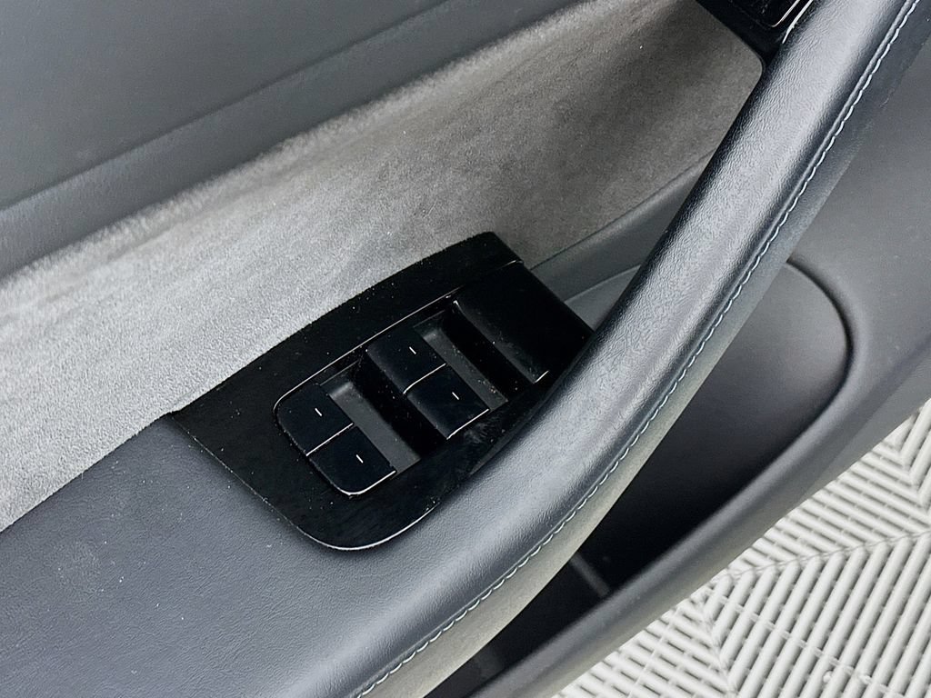 Used 2018 Tesla Model 3 Long Range AWD/4WD image 21
