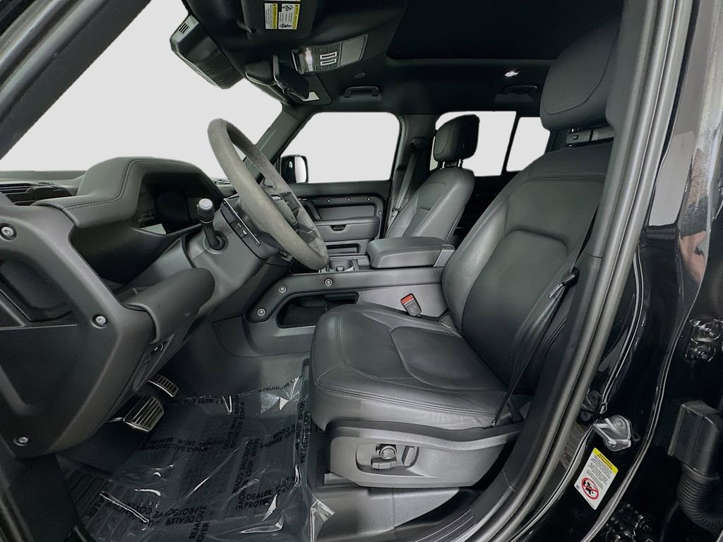 Used 2023 Land Rover Defender 110 V8 image 5