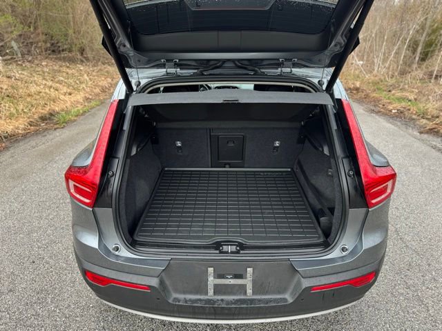 Used 2019 Volvo XC40 T5 Momentum AWD/4WD image 7
