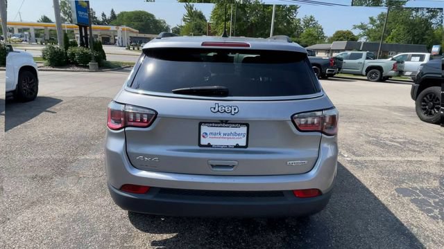 Used 2020 Jeep Compass Latitude w/ Cold Weather Group AWD/4WD image 9