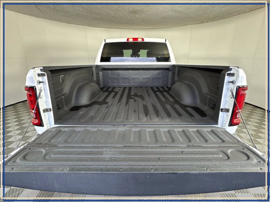 Used 2026 RAM 2500 Big Horn AWD/4WD image 18