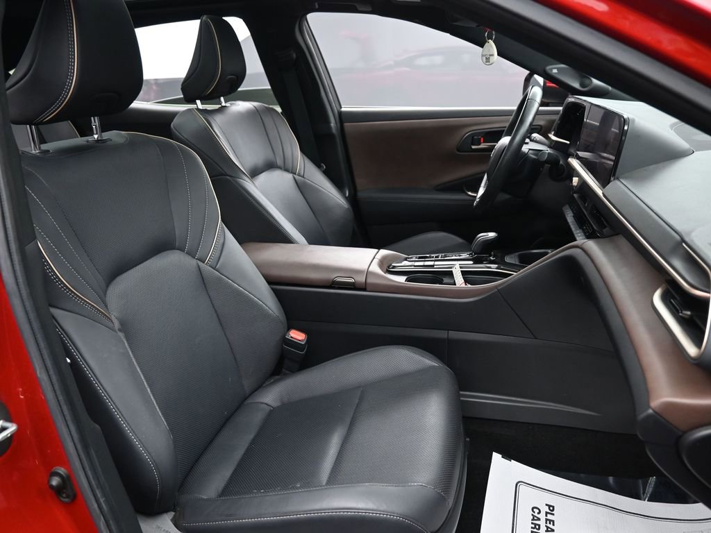 Used 2024 Toyota Crown Limited image 28