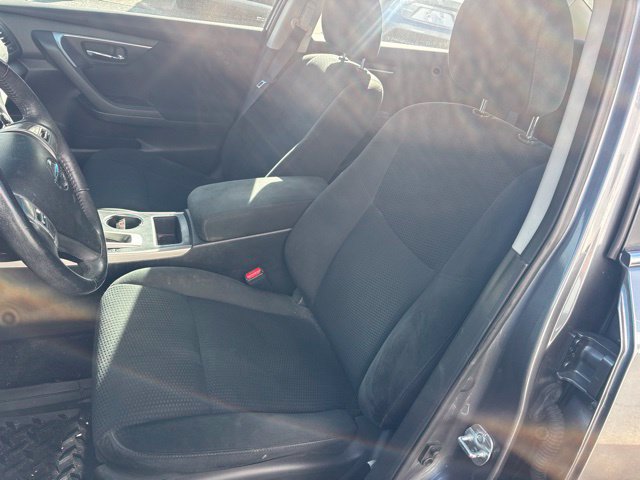 Used 2015 Nissan Altima 2.5 SV FWD image 9