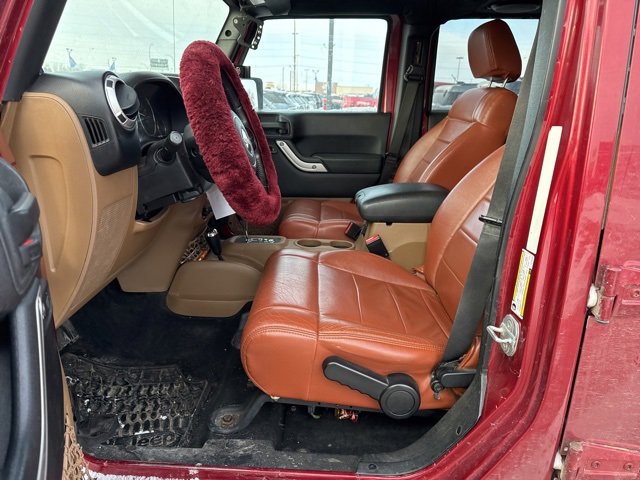 Used 2012 Jeep Wrangler Unlimited Sahara w/ Connectivity Group image 12