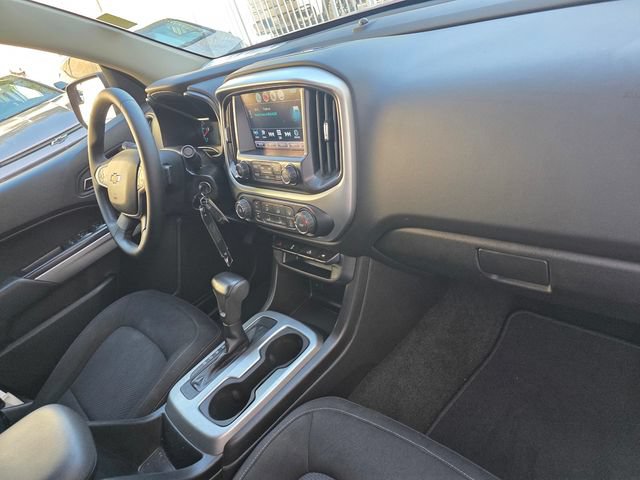 Used 2016 Chevrolet Colorado LT w/ LT Convenience Package RWD image 21