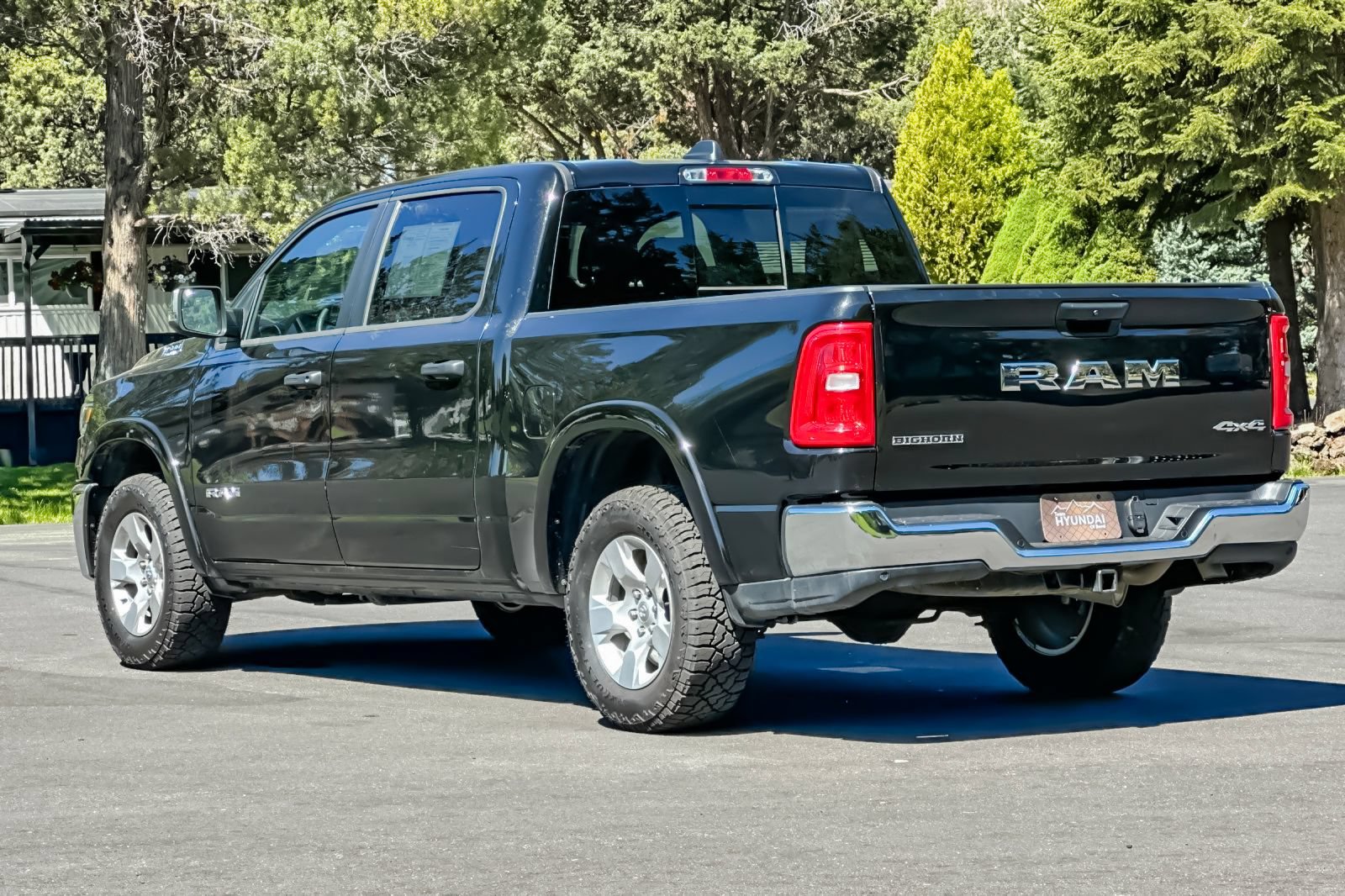 Used 2025 RAM 1500 Big Horn AWD/4WD image 6