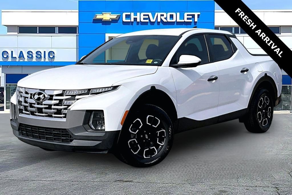 Used 2024 Hyundai Santa Cruz SE image 3