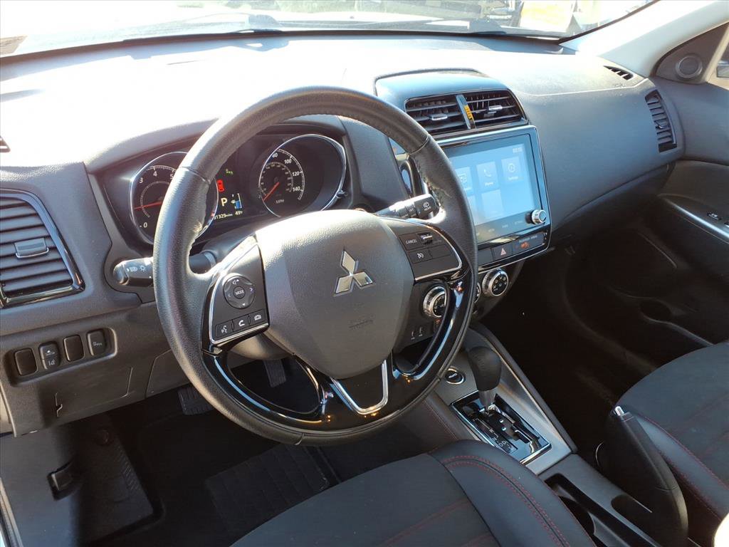 Used 2024 Mitsubishi Outlander Sport S 2.0 AWC image 11