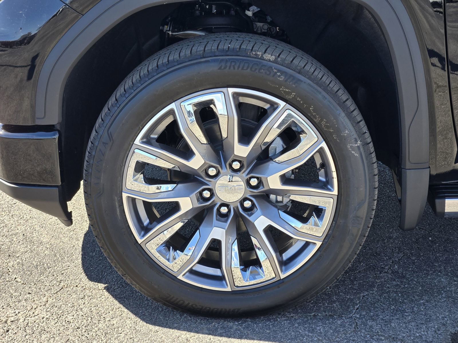 New 2026 GMC Sierra 1500 Denali w/ Denali Reserve Package image 14