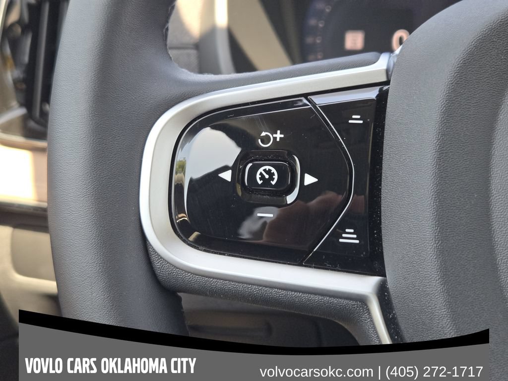 Used 2026 Volvo XC90 B6 Plus w/ Protection Package Premier AWD/4WD image 23