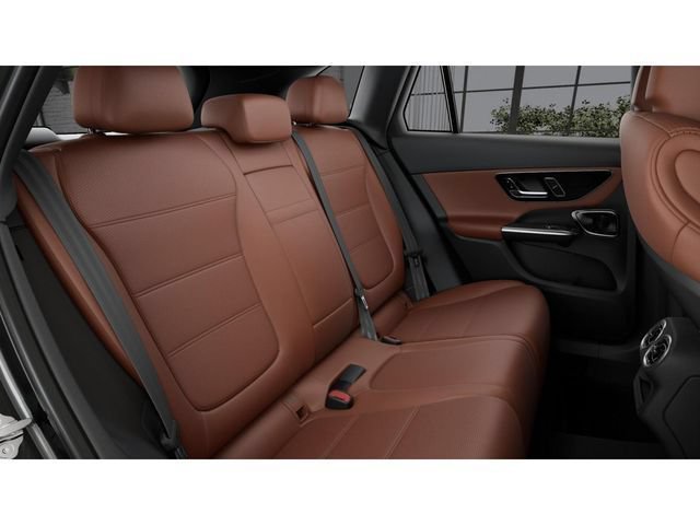 Used 2026 Mercedes-Benz GLC 300 4MATIC image 5