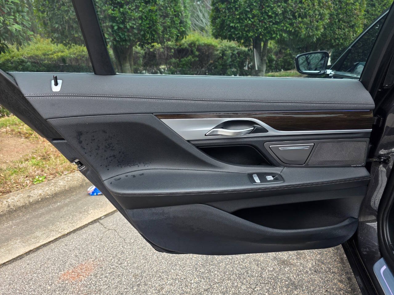 Used 2019 BMW 740i xDrive AWD/4WD image 19