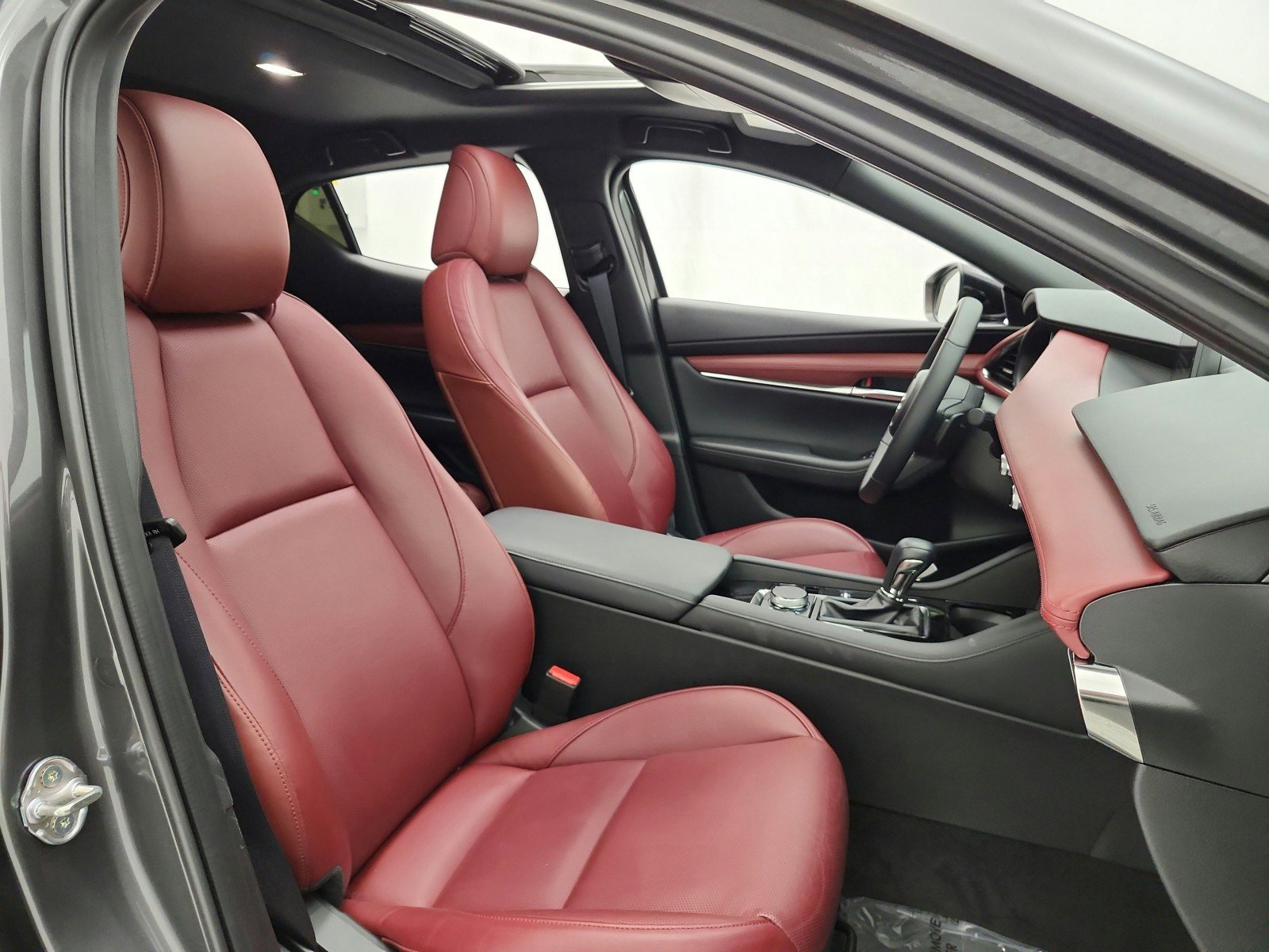 Used 2024 MAZDA MAZDA3 Hatchback w/Premium Plus Pkg image 21