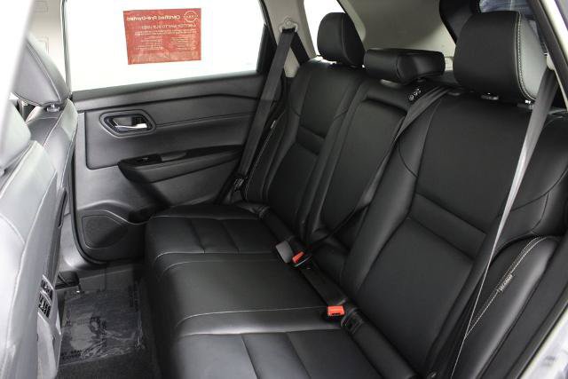 Certified 2026 Nissan Rogue SL FWD image 22