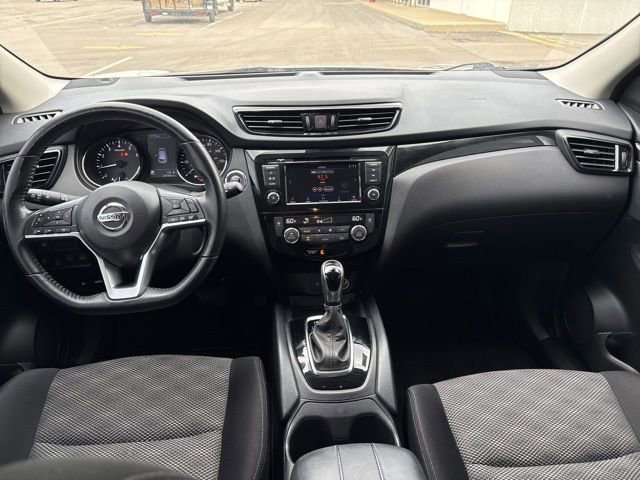 Used 2022 Nissan Rogue Sport SV image 27