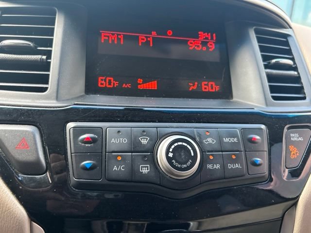 Used 2014 Nissan Pathfinder S FWD image 25
