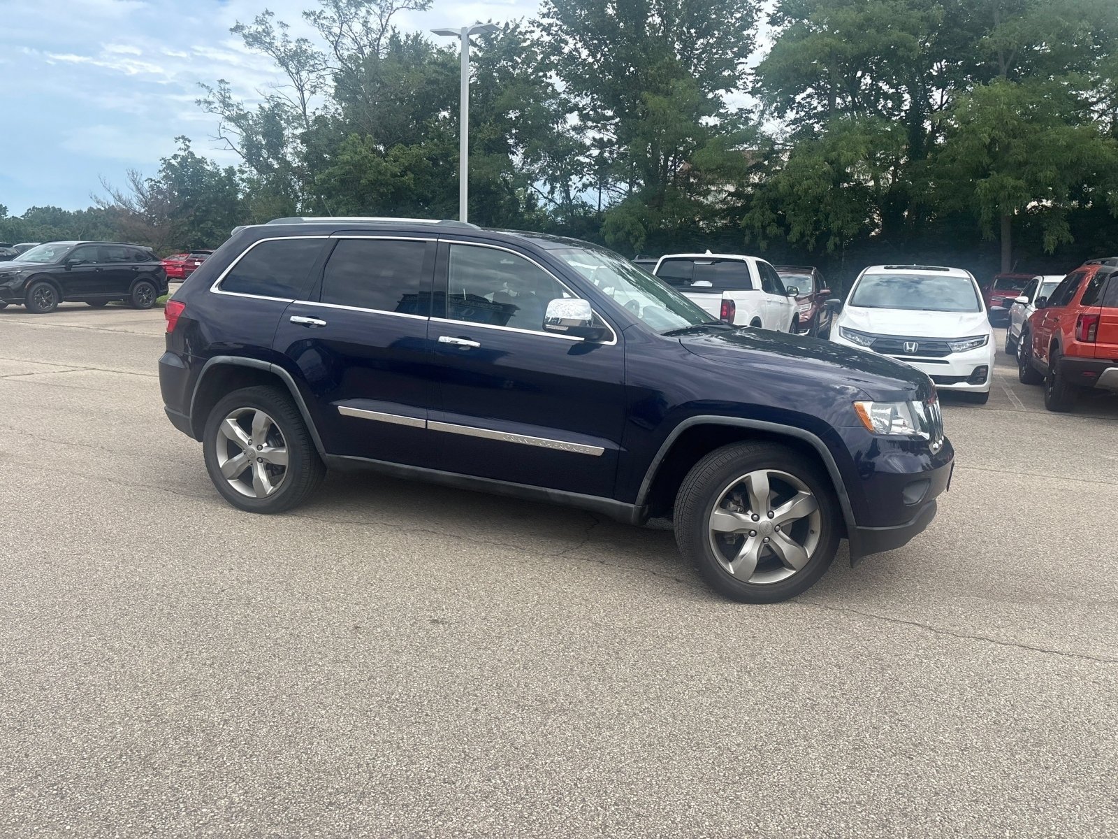Used 2012 Jeep Grand Cherokee Limited w/ Trailer Tow Group AWD/4WD image 20