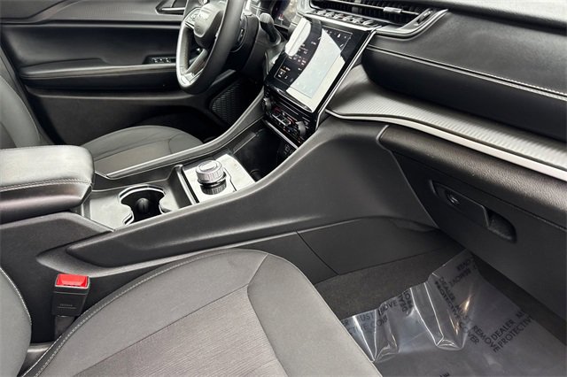 Used 2023 Jeep Grand Cherokee L Laredo image 20