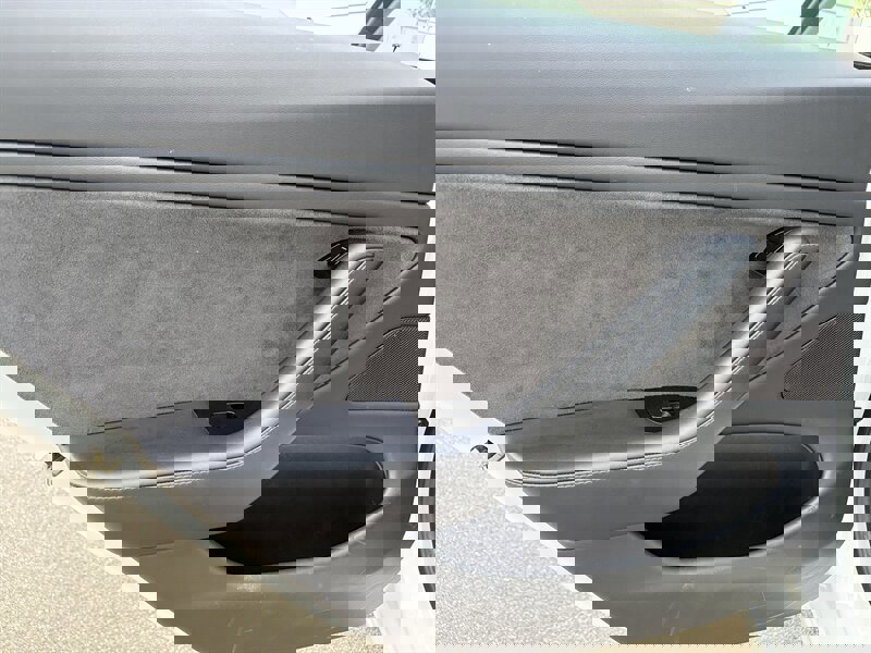 Used 2018 Tesla Model 3 Long Range image 26