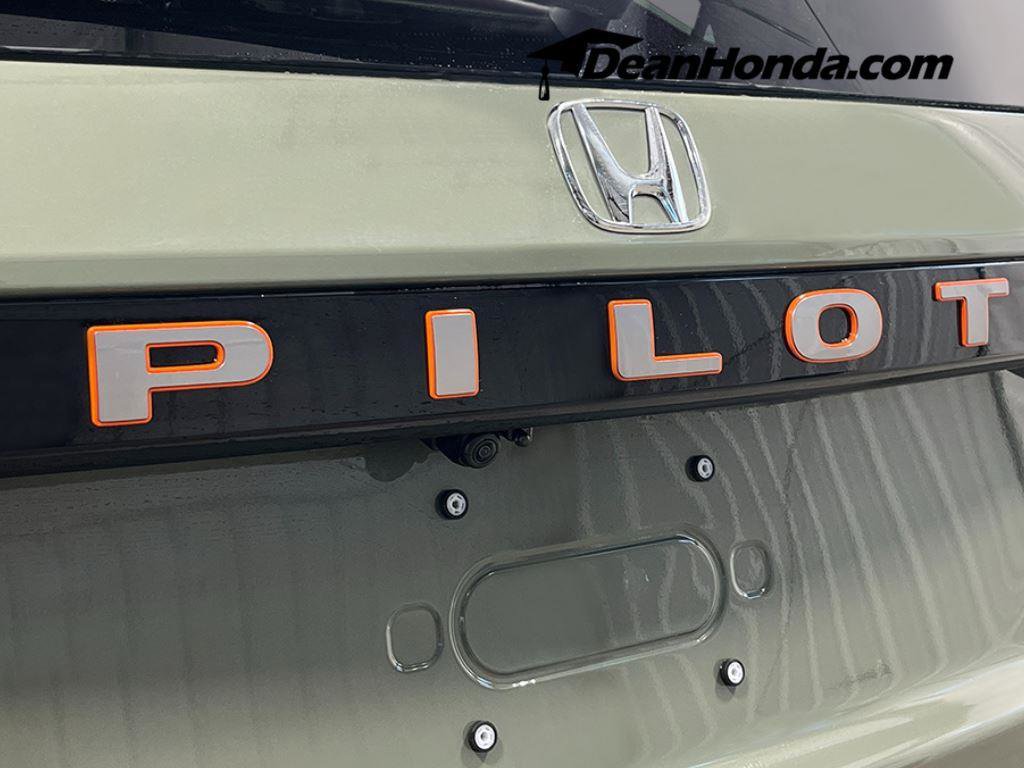 New 2026 Honda Pilot TrailSport image 6