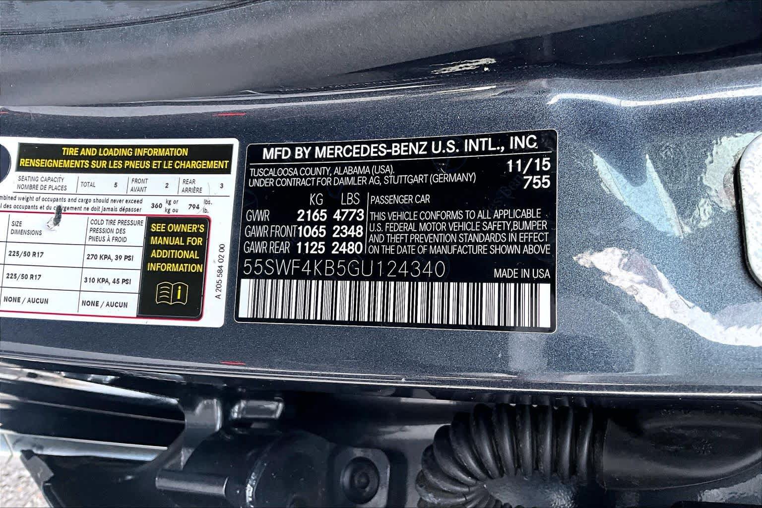 Used 2016 Mercedes-Benz C 300 4MATIC Sedan image 31