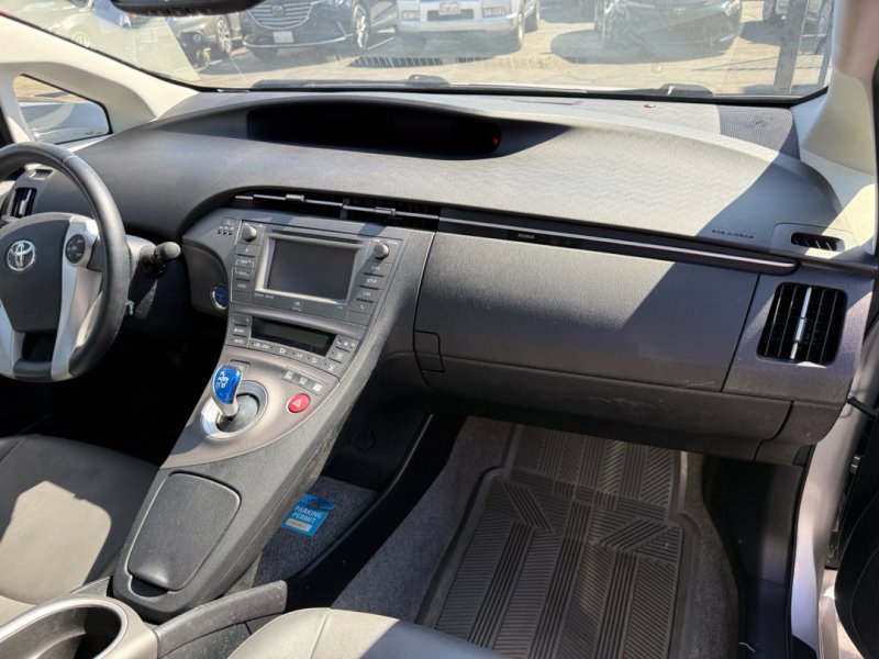 Used 2012 Toyota Prius Four FWD image 19