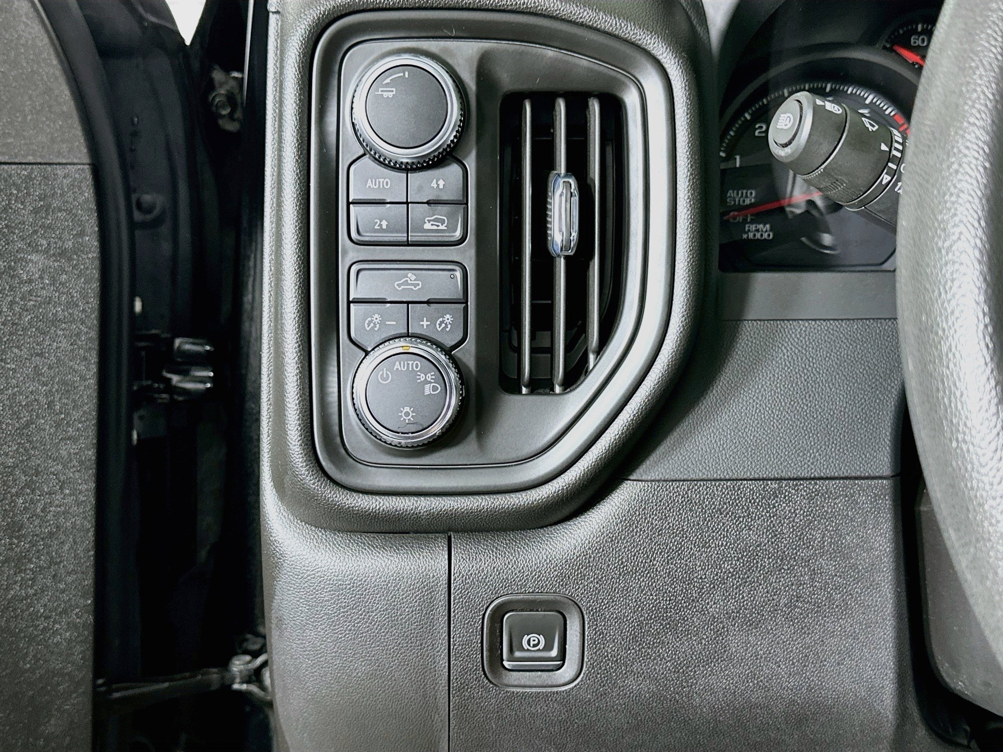 Used 2023 GMC Sierra 1500 Pro AWD/4WD image 17