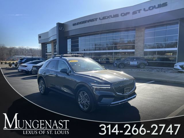 Used 2025 Genesis GV70 2.5T image 1