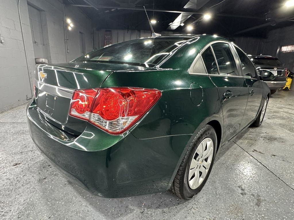 Used 2014 Chevrolet Cruze LS image 5