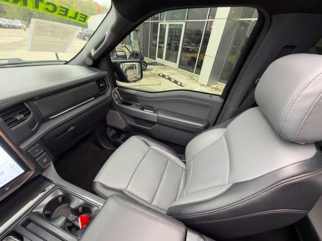 Used 2024 Ford F150 Lightning Lariat AWD/4WD image 29