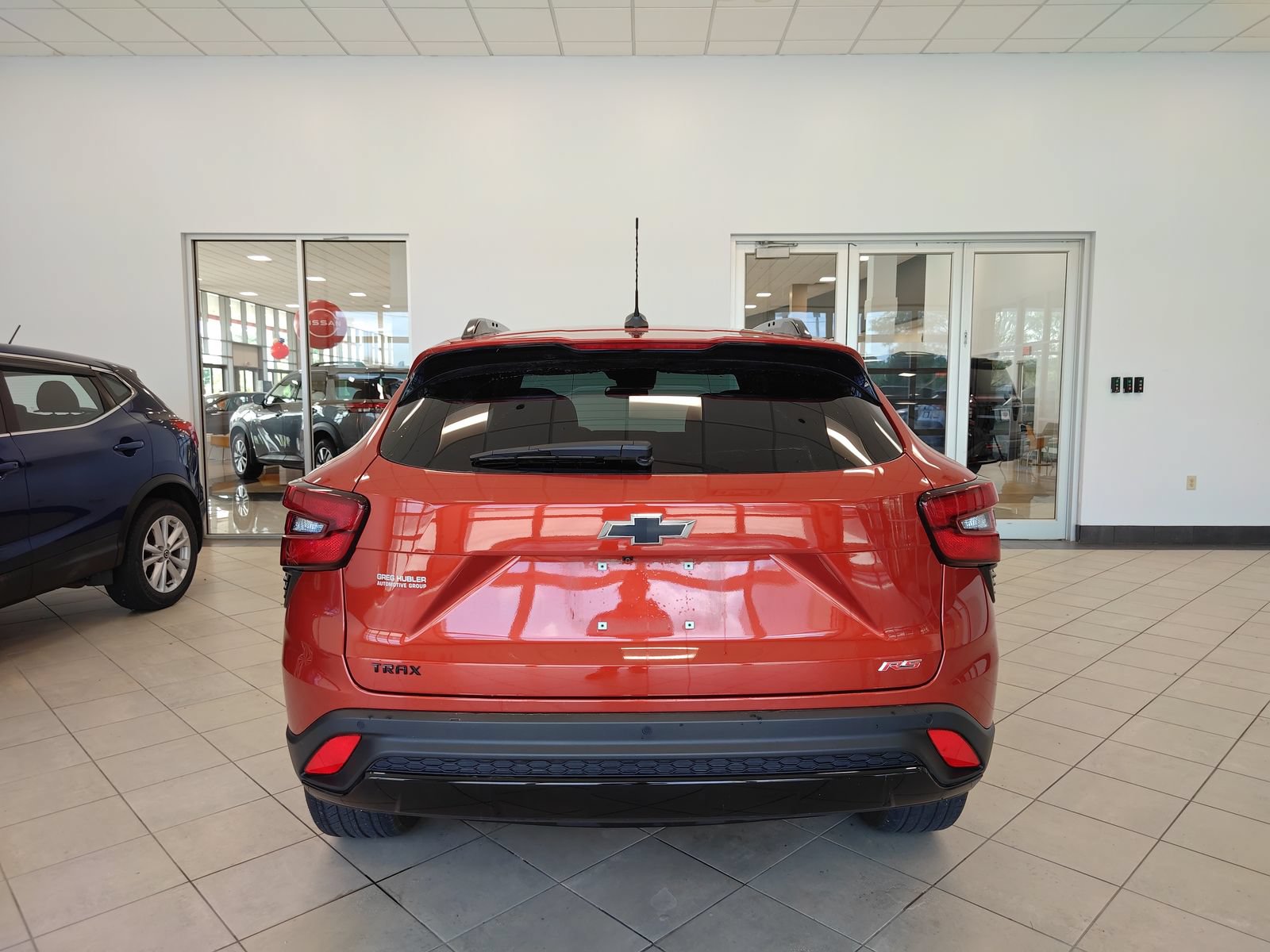 Used 2024 Chevrolet Trax RS w/ Sunroof Package FWD image 4
