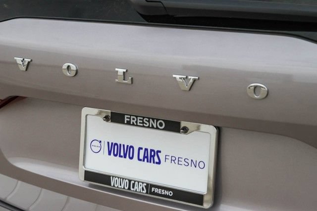 Used 2026 Volvo XC60 B5 Plus w/ Climate Package PRO AWD/4WD image 13