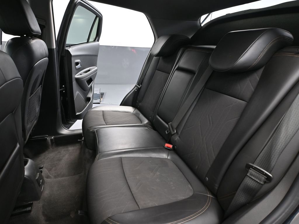 Used 2020 Chevrolet Trax LT w/ LT Convenience Package image 35