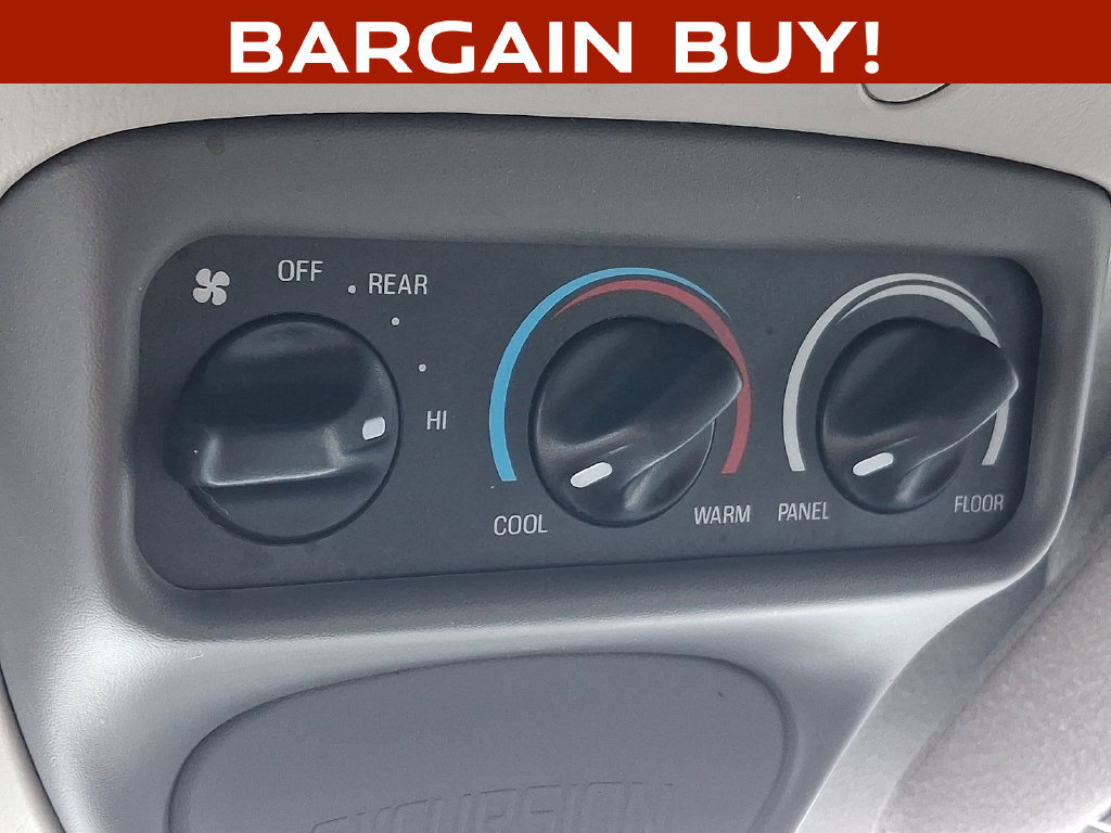 Used 2004 Ford Excursion XLT AWD/4WD image 24