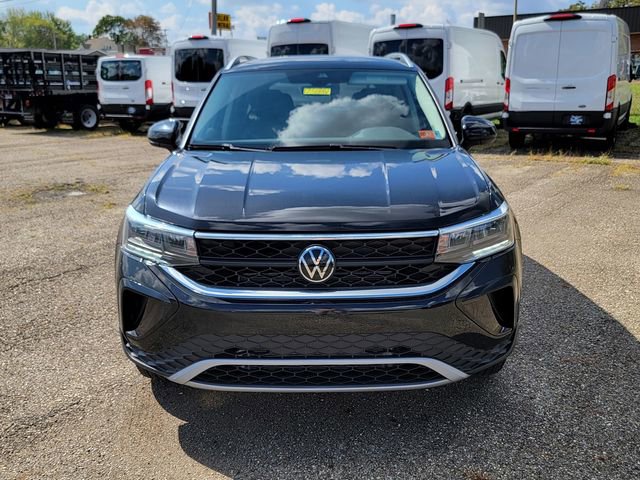 Used 2024 Volkswagen Taos SE image 11