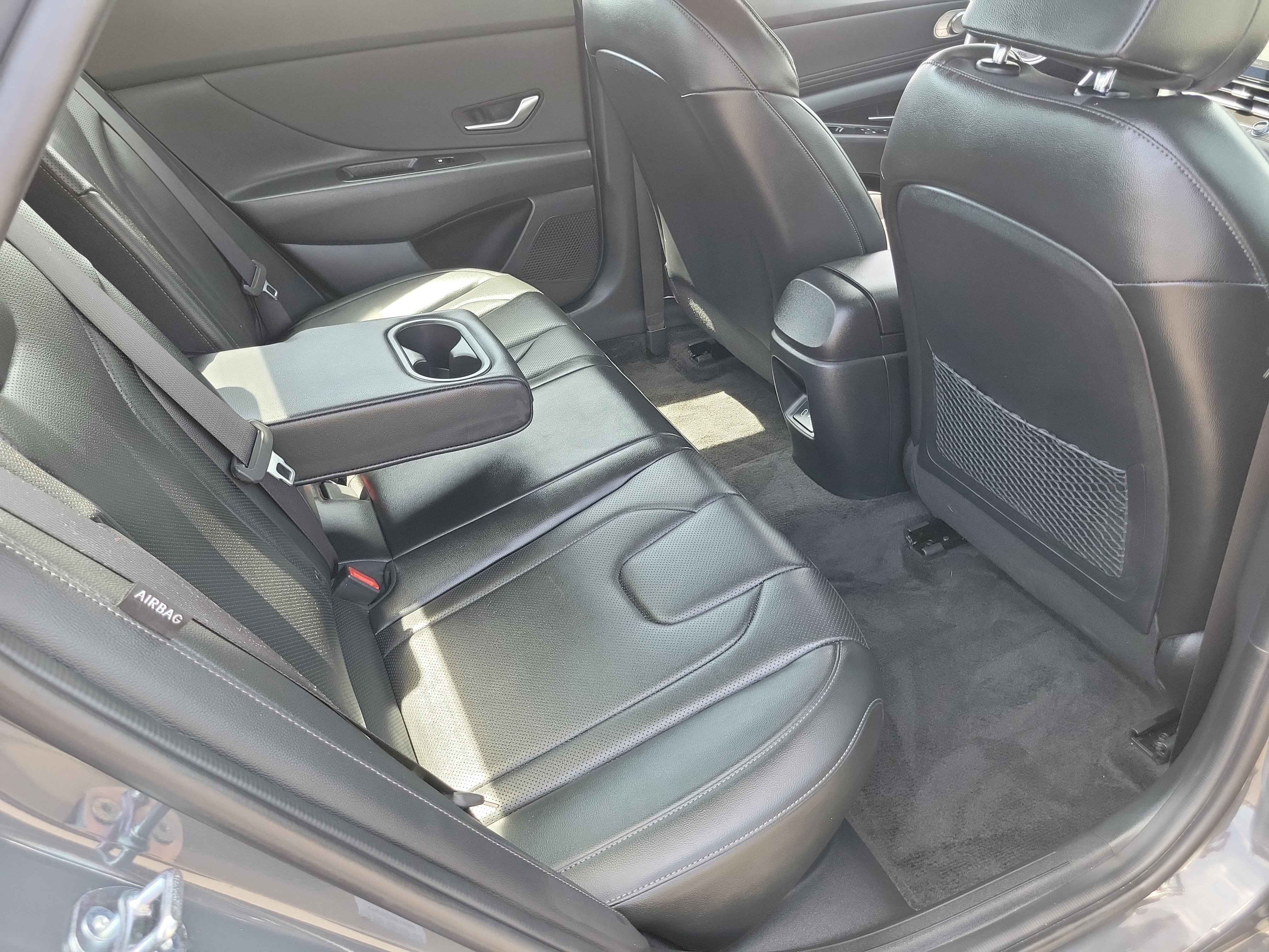 Certified 2025 Hyundai Elantra Limited image 24