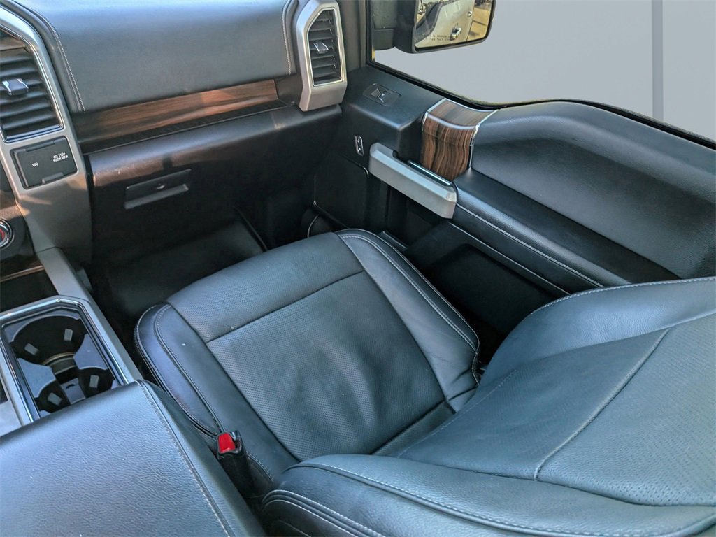 Used 2017 Ford F150 Lariat image 18