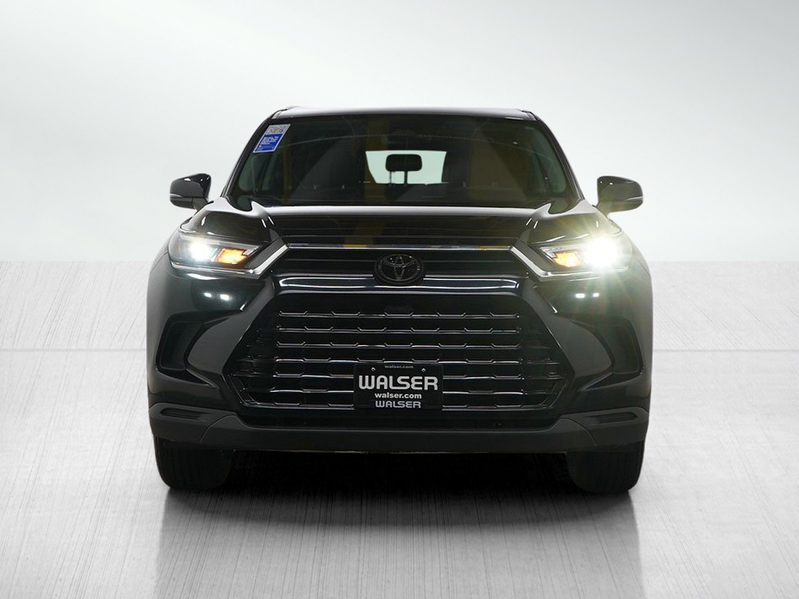 Used 2024 Toyota Grand Highlander XLE image 8