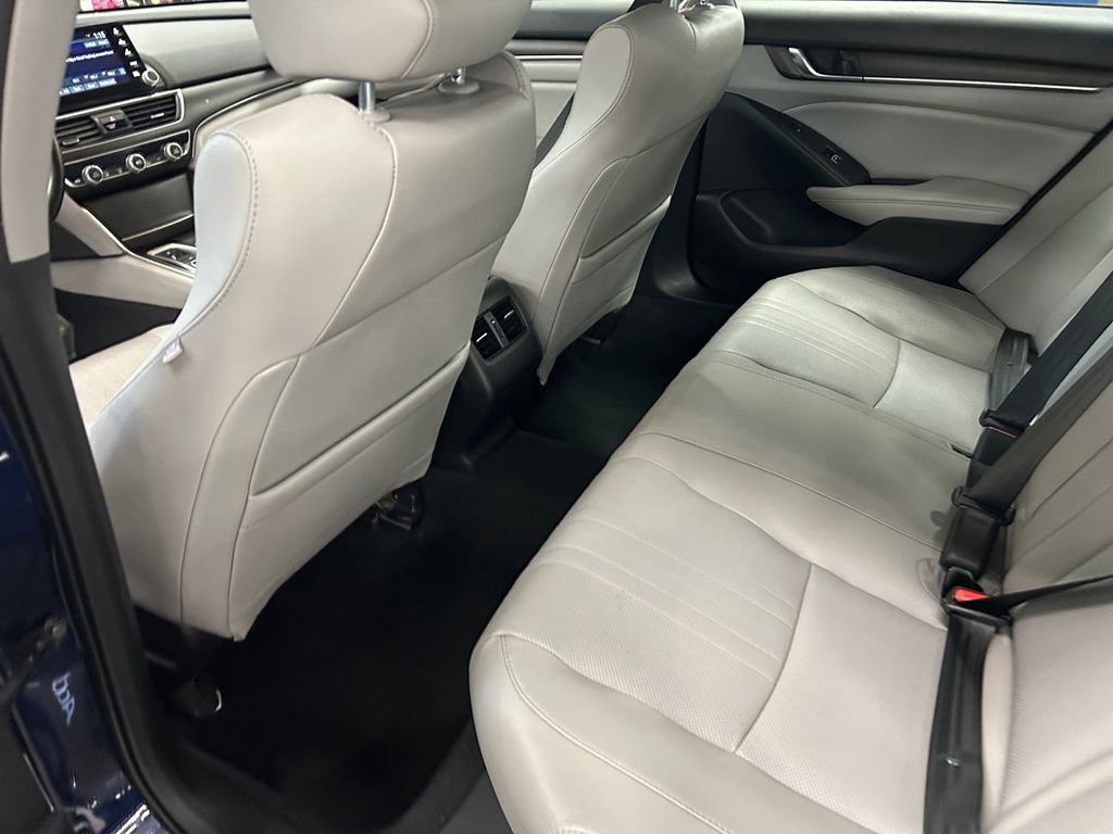 Used 2020 Honda Accord Touring image 16