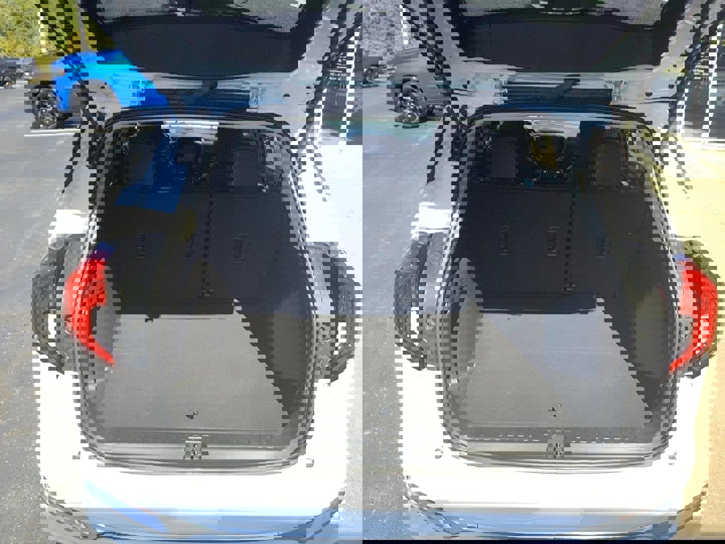 Used 2023 GMC Terrain Denali image 6