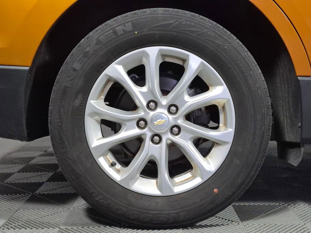 Used 2018 Chevrolet Equinox LT FWD image 26